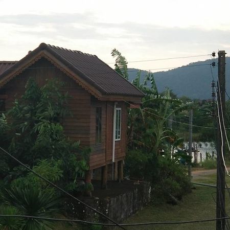 Baan Pak Phutawan Resort บ้านตะกาดเง้า ภายนอก รูปภาพ